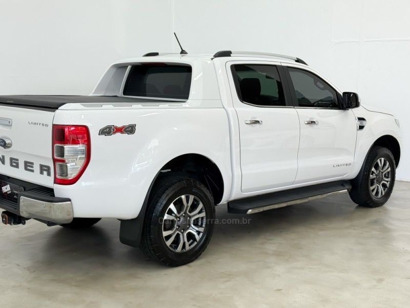 FORD RANGER 3.2 LIMITED 4X4 CD 20V 2020/2021 FOCAR VEÍCULOS CAXIAS DO SUL / Carros no Vale