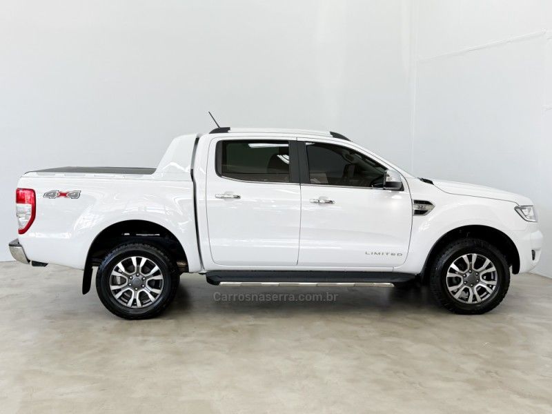 FORD RANGER 3.2 LIMITED 4X4 CD 20V 2020/2021 FOCAR VEÍCULOS CAXIAS DO SUL / Carros no Vale