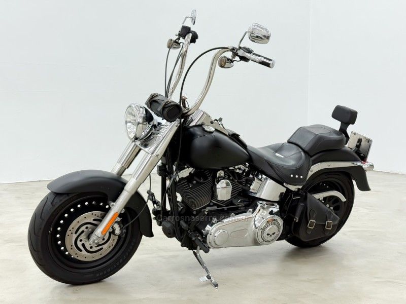 HARLEY-DAVIDSON FAT BOY FLSTF 2008/2008 FOCAR VEÍCULOS CAXIAS DO SUL / Carros no Vale