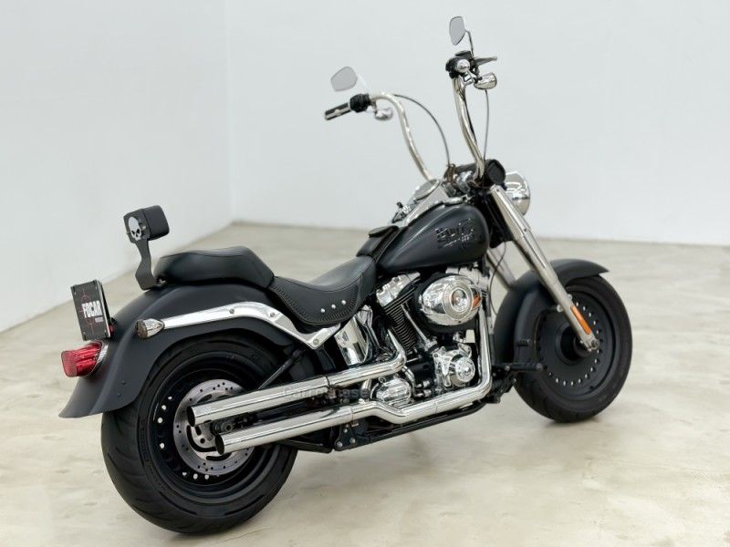 HARLEY-DAVIDSON FAT BOY FLSTF 2008/2008 FOCAR VEÍCULOS CAXIAS DO SUL / Carros no Vale