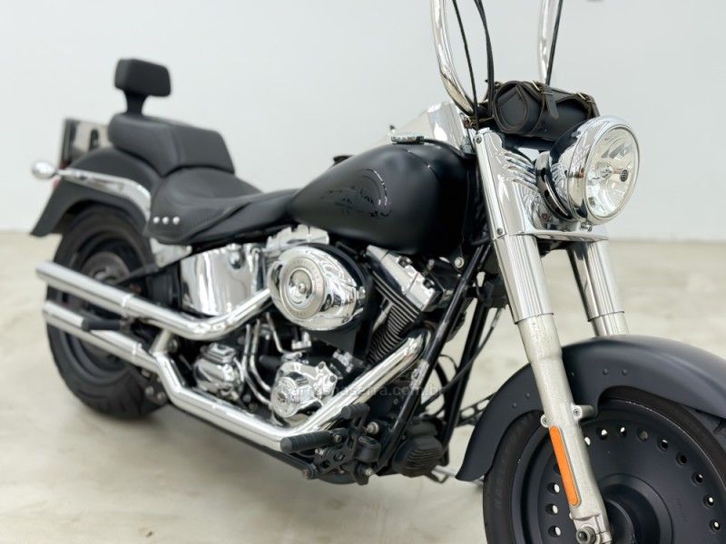 HARLEY-DAVIDSON FAT BOY FLSTF 2008/2008 FOCAR VEÍCULOS CAXIAS DO SUL / Carros no Vale