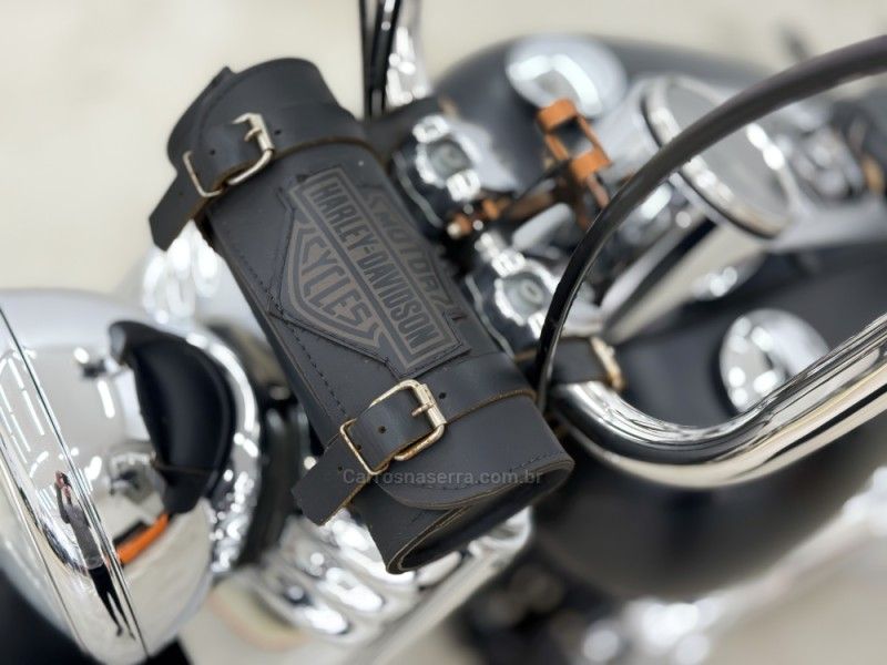 HARLEY-DAVIDSON FAT BOY FLSTF 2008/2008 FOCAR VEÍCULOS CAXIAS DO SUL / Carros no Vale