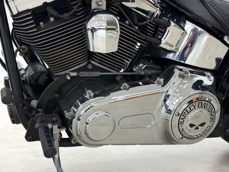 HARLEY-DAVIDSON FAT BOY FLSTF 2008/2008 FOCAR VEÍCULOS CAXIAS DO SUL / Carros no Vale