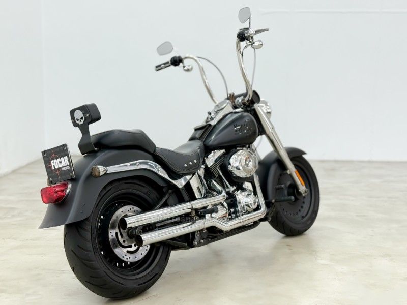 HARLEY-DAVIDSON FAT BOY FLSTF 2008/2008 FOCAR VEÍCULOS CAXIAS DO SUL / Carros no Vale