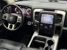 RAM CLASSIC 5.7 LARAMIE V8 HEMI 2022/2022 FOCAR VEÍCULOS CAXIAS DO SUL / Carros no Vale
