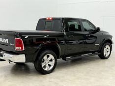 RAM CLASSIC 5.7 LARAMIE V8 HEMI 2022/2022 FOCAR VEÍCULOS CAXIAS DO SUL / Carros no Vale