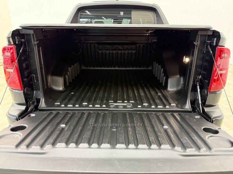 RAM RAMPAGE 2.0 HURRICANE R/T 4 4X4 TURBO 2023/2024 FOCAR VEÍCULOS CAXIAS DO SUL / Carros no Vale