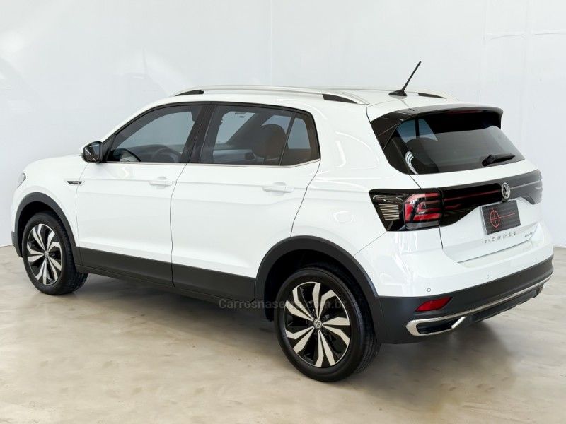 VOLKSWAGEN T-CROSS 1.4 HIGHLINE TSI 16V 2020/2021 FOCAR VEÍCULOS CAXIAS DO SUL / Carros no Vale