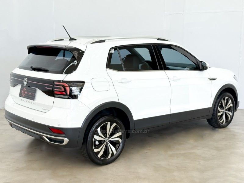VOLKSWAGEN T-CROSS 1.4 HIGHLINE TSI 16V 2020/2021 FOCAR VEÍCULOS CAXIAS DO SUL / Carros no Vale