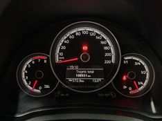 VOLKSWAGEN UP 1.0 TSI MOVE UP 12V 2017/2018 FOCAR VEÍCULOS CAXIAS DO SUL / Carros no Vale