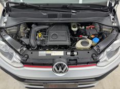 VOLKSWAGEN UP 1.0 TSI MOVE UP 12V 2017/2018 FOCAR VEÍCULOS CAXIAS DO SUL / Carros no Vale