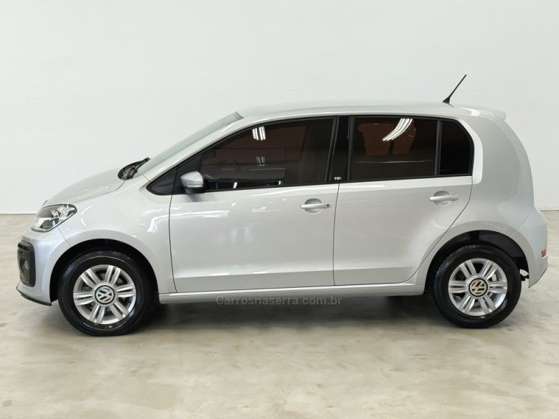 VOLKSWAGEN UP 1.0 TSI MOVE UP 12V 2017/2018 FOCAR VEÍCULOS CAXIAS DO SUL / Carros no Vale
