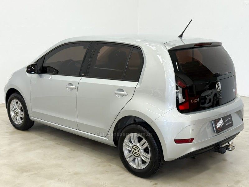 VOLKSWAGEN UP 1.0 TSI MOVE UP 12V 2017/2018 FOCAR VEÍCULOS CAXIAS DO SUL / Carros no Vale