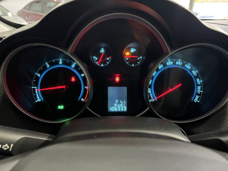 CHEVROLET CRUZE 1.8 LT SPORT6 16V 2013/2013 PRIME MULTIMARCAS CAXIAS DO SUL / Carros no Vale