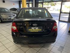 FORD FIESTA 1.6 MPI CLASS SEDAN 8V 2010/2010 PRIME MULTIMARCAS CAXIAS DO SUL / Carros no Vale