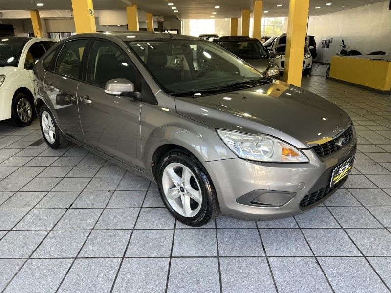 FORD FOCUS 1.6 GL 8V 2011/2011 PRIME MULTIMARCAS CAXIAS DO SUL / Carros no Vale