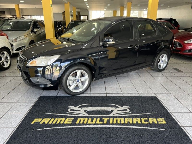 FORD FOCUS 1.6 GLX 8V 2013/2013 PRIME MULTIMARCAS CAXIAS DO SUL / Carros no Vale
