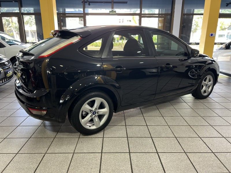 FORD FOCUS 1.6 GLX 8V 2013/2013 PRIME MULTIMARCAS CAXIAS DO SUL / Carros no Vale