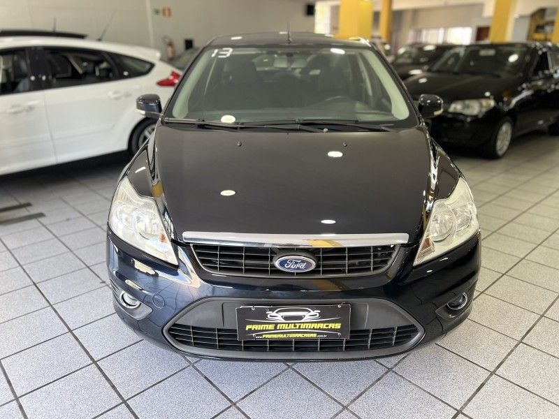 FORD FOCUS 1.6 GLX 8V 2013/2013 PRIME MULTIMARCAS CAXIAS DO SUL / Carros no Vale
