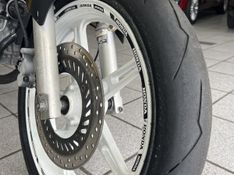 Honda Motos CB 300R ABS 2014/2014 PRIME MULTIMARCAS CAXIAS DO SUL / Carros no Vale