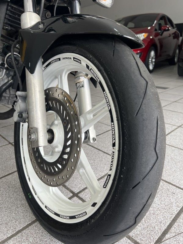 Honda Motos CB 300R ABS 2014/2014 PRIME MULTIMARCAS CAXIAS DO SUL / Carros no Vale