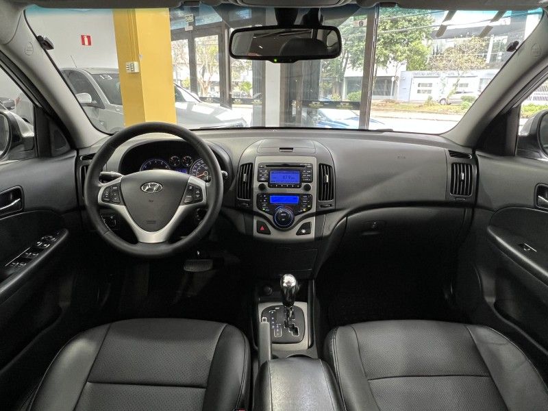 HYUNDAI I30 CW 2.0 MPFI GLS 16V 2011/2011 PRIME MULTIMARCAS CAXIAS DO SUL / Carros no Vale