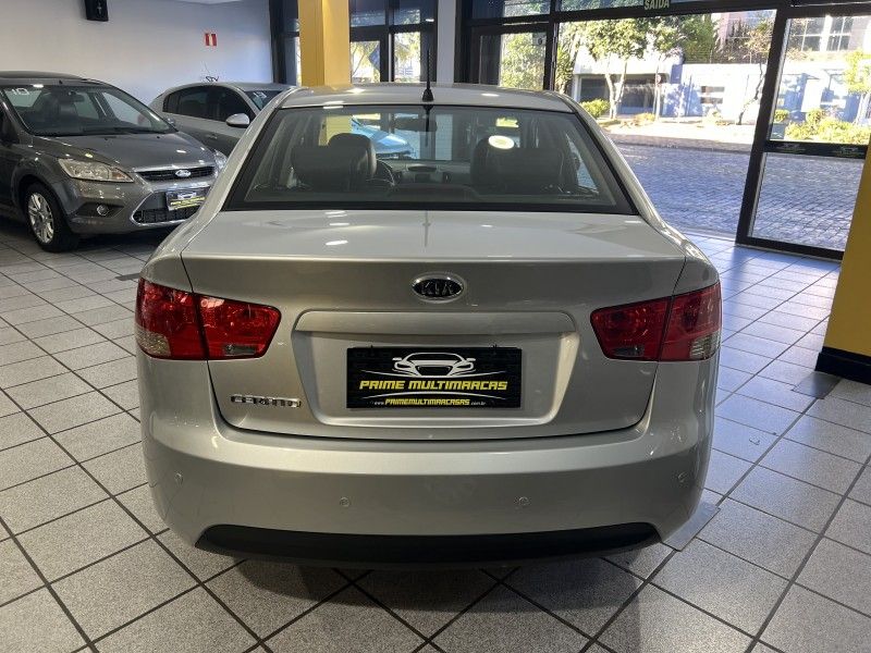KIA CERATO 1.6 EX3 SEDAN 16V 2012/2012 PRIME MULTIMARCAS CAXIAS DO SUL / Carros no Vale