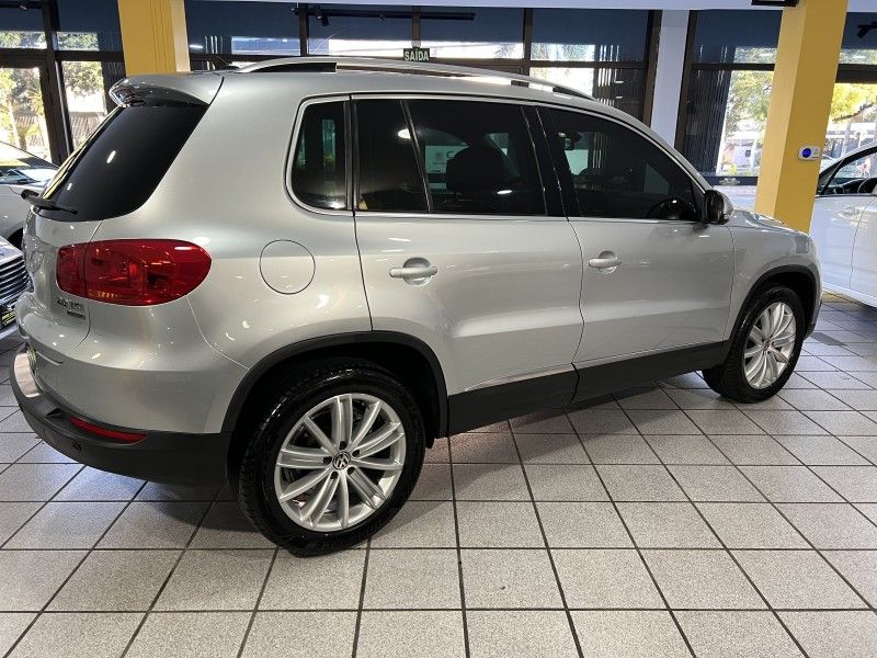 VOLKSWAGEN TIGUAN 2.0 TSI 16V TURBO TIPTRONIC 2012/2012 PRIME MULTIMARCAS CAXIAS DO SUL / Carros no Vale