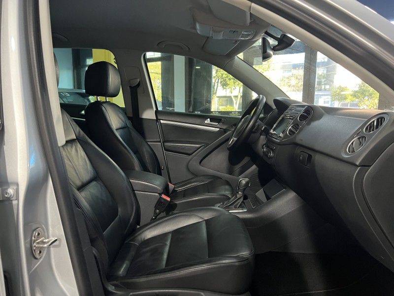 VOLKSWAGEN TIGUAN 2.0 TSI 16V TURBO TIPTRONIC 2012/2012 PRIME MULTIMARCAS CAXIAS DO SUL / Carros no Vale