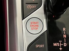 BMW 320I 2.0 SPORT GP 16V TURBO 2021/2022 ÓTIMA CAR FLORES DA CUNHA / Carros no Vale