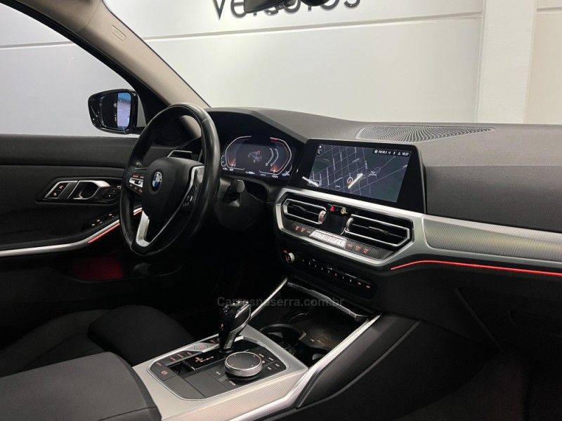 BMW 320I 2.0 SPORT GP 16V TURBO 2021/2022 ÓTIMA CAR FLORES DA CUNHA / Carros no Vale