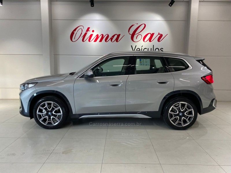 BMW X1 2.0 16V TURBO SDRIVE20I X-LINE 2025/2025 ÓTIMA CAR FLORES DA CUNHA / Carros no Vale