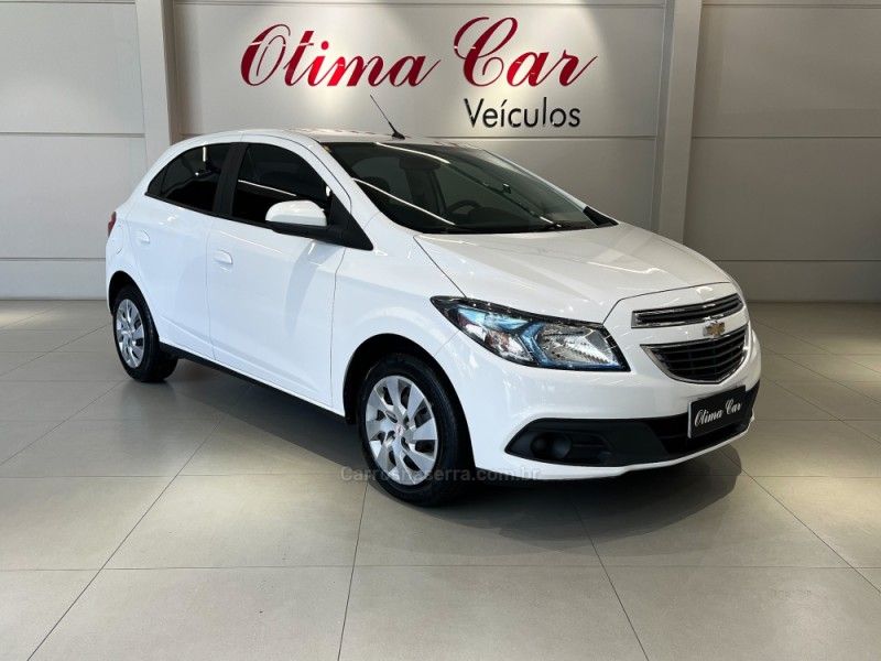 CHEVROLET ONIX 1.4 MPFI LT 8V 2014/2015 ÓTIMA CAR FLORES DA CUNHA / Carros no Vale