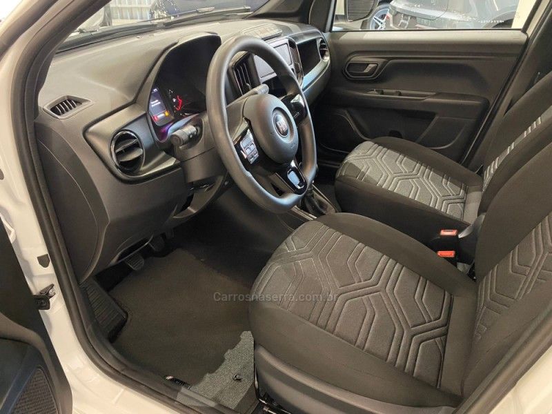 FIAT STRADA 1.3 FIRE FREEDOM 8V CD 2025/2025 ÓTIMA CAR FLORES DA CUNHA / Carros no Vale
