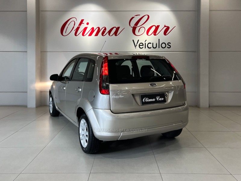 FORD FIESTA 1.6 MPI CLASS HATCH 8V 2012/2013 ÓTIMA CAR FLORES DA CUNHA / Carros no Vale