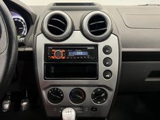FORD FIESTA 1.6 MPI CLASS HATCH 8V 2012/2013 ÓTIMA CAR FLORES DA CUNHA / Carros no Vale