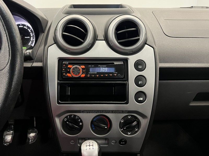 FORD FIESTA 1.6 MPI CLASS HATCH 8V 2012/2013 ÓTIMA CAR FLORES DA CUNHA / Carros no Vale