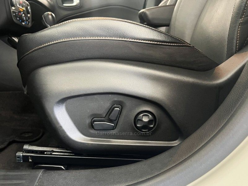 JEEP COMPASS 2.0 16V LIMITED 2020/2020 ÓTIMA CAR FLORES DA CUNHA / Carros no Vale