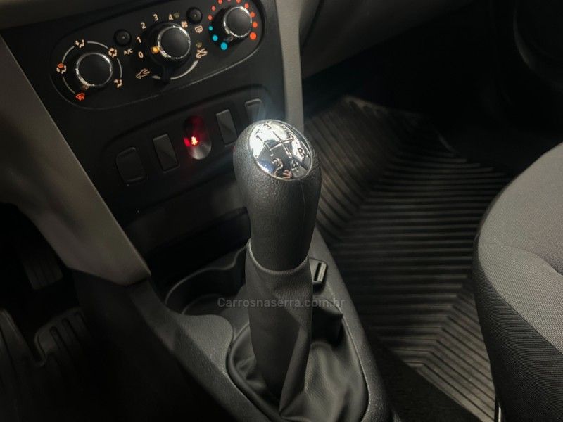 RENAULT LOGAN 1.6 EXPRESSION 16V 2017/2018 ÓTIMA CAR FLORES DA CUNHA / Carros no Vale