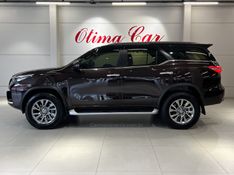 TOYOTA HILUX SW4 2.8 SRX 4X4 16V TURBO INTERCOOLER 2022/2022 ÓTIMA CAR FLORES DA CUNHA / Carros no Vale