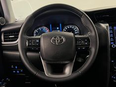 TOYOTA HILUX SW4 2.8 SRX 4X4 16V TURBO INTERCOOLER 2022/2022 ÓTIMA CAR FLORES DA CUNHA / Carros no Vale