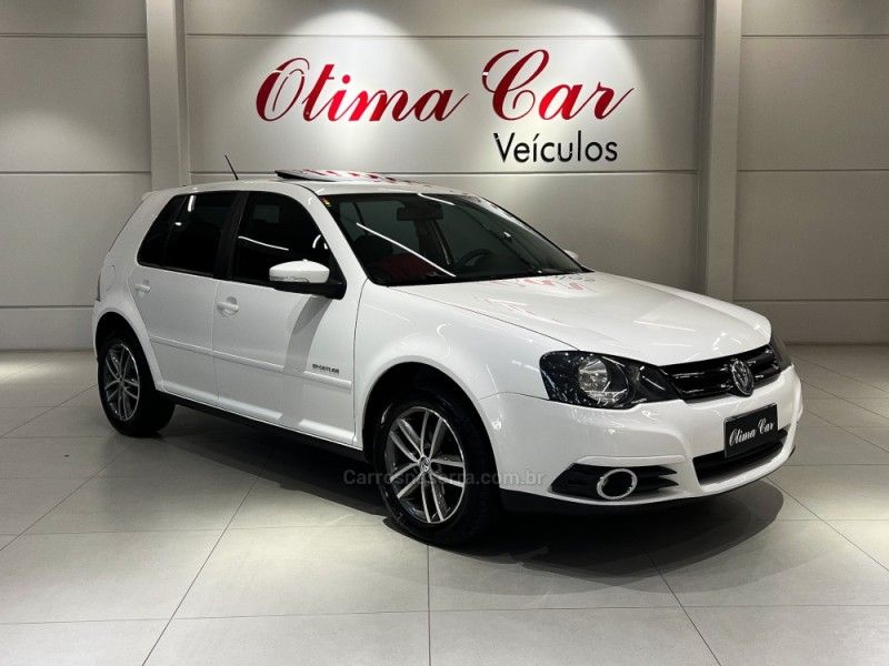 VOLKSWAGEN GOLF 1.6 MI SPORTLINE LIMITED EDITION 8V 2012/2013 ÓTIMA CAR FLORES DA CUNHA / Carros no Vale