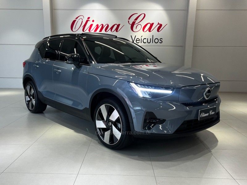 VOLVO XC 40 P8 RECHARGE TWIN ELETRIC ULTIMATE AWD 2022/2023 ÓTIMA CAR FLORES DA CUNHA / Carros no Vale