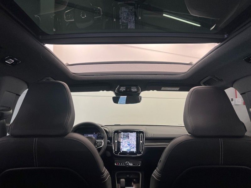 VOLVO XC 40 P8 RECHARGE TWIN ELETRIC ULTIMATE AWD 2022/2023 ÓTIMA CAR FLORES DA CUNHA / Carros no Vale