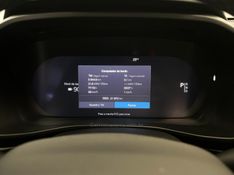 VOLVO XC 40 P8 RECHARGE TWIN ELETRIC ULTIMATE AWD 2022/2023 ÓTIMA CAR FLORES DA CUNHA / Carros no Vale