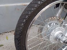 Yamaha Ybr 125-ed 2001/2002 NECO TOLATI VEÍCULOS VENÂNCIO AIRES / Carros no Vale