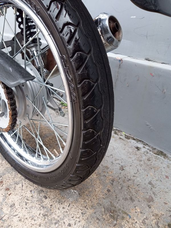 Yamaha Ybr 125-ed 2001/2002 NECO TOLATI VEÍCULOS VENÂNCIO AIRES / Carros no Vale