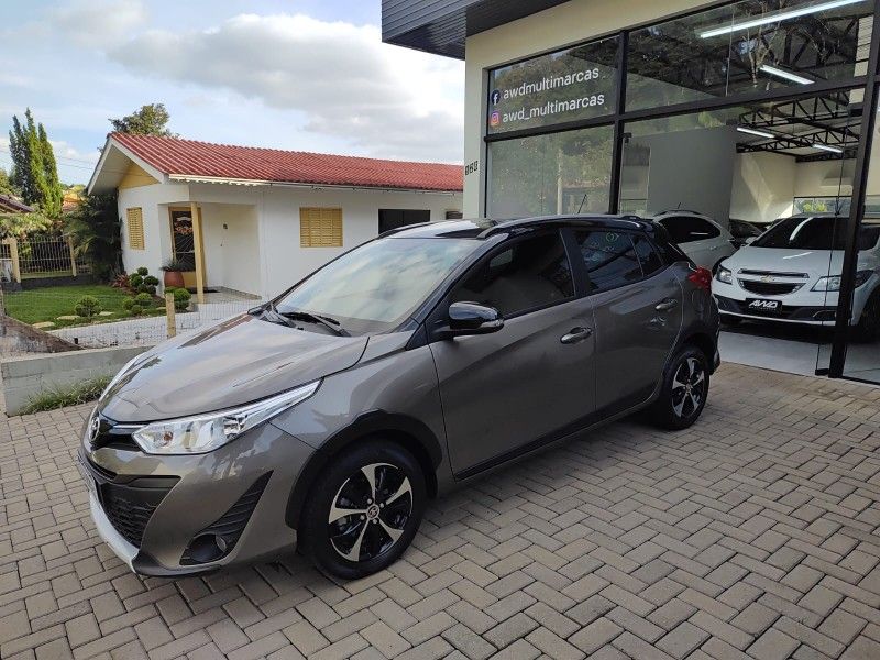 TOYOTA YARIS 1.5 X WAY 16V 2020/2020 AWD MULTIMARCAS LAJEADO / Carros no Vale