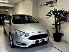 FORD FOCUS 1.6 SE 8V 2016/2017 ANDRIGO VEÍCULOS CAXIAS DO SUL / Carros no Vale