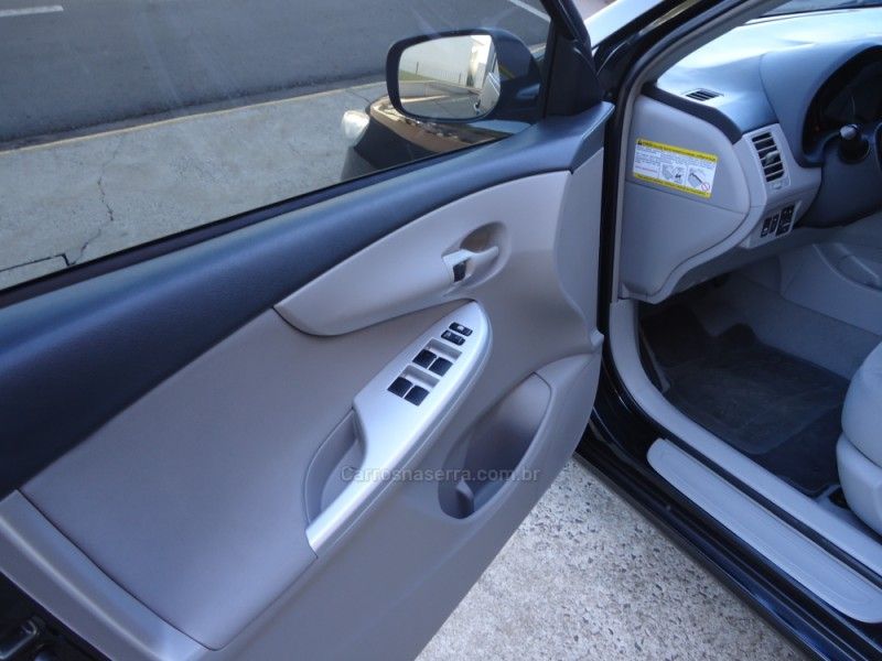 TOYOTA COROLLA 1.8 GLI 16V 2012/2012 BOURSCHEID CARROS E MOTOS SANTA CLARA DO SUL / Carros no Vale